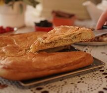 Пирог Картофельное пюре и лук