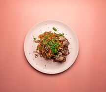 Гречневая лапша с осьминогом