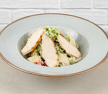 Цезарь с курицей