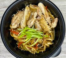 Wok удон c курицей
