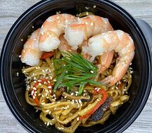 Wok удон c креветками