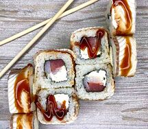 Ролл Umami в угре