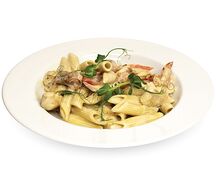 Паста Пенне с курицей и беконом 