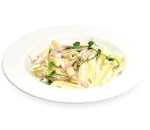 Паста Пенне с ветчиной и грибами    