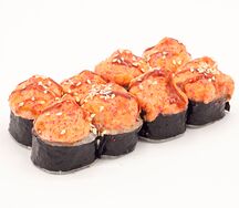 Ролл Янь под розовым соусом с копчёным цыплёнком