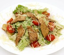Салат Цезарь с курицей