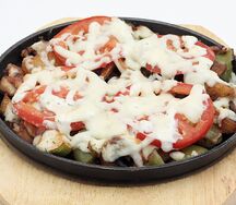 Горячая сковородка со свининой