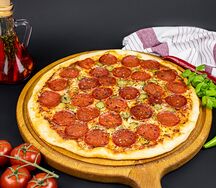 Пицца Пепперони с корнишонами