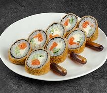 Темпура ролл с лососем