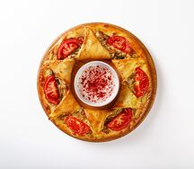 Пирог с сыром и помидором
