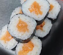 Классика с копченым лососем