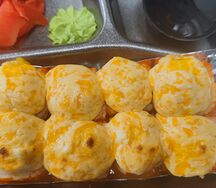Калифорния с креветкой запеченная