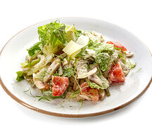 Салат из курицы с соусом тартар