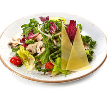 Салат овощной по-деревенски с горчичной заправкой