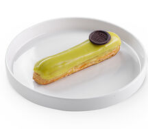 Эклер фисташковый