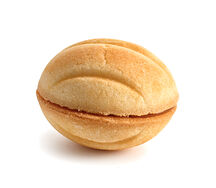 Орешек со сгущенным молоком