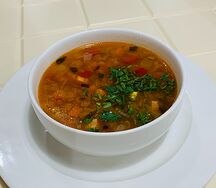 Суп с фасолью и ветчиной