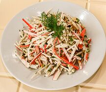 Закуска из крабовых палочек