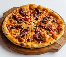 Пицца с вешенками и чипсами