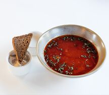 Борщ по-ростовски со сметаной и салом