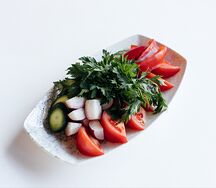 Плато из свежих овощей