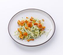 Салат из капусты с опятами