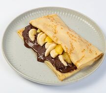 Блин с шоколадной пастой