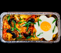 Роял фри с беконом, грибами и яйцом