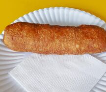 Жареная сосиска в тесте 