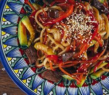 Лагман тайский с говядиной