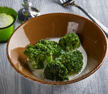 Брокколи в сливочном соусе