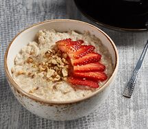 Каша овсяная с яблоками