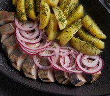 Сельдь атлантическая с картофелем