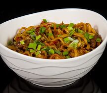 Вок с рисовой лапшой