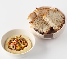 Хумус с печеными овощами 