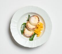 Сырники с манговым соусом и свежим манго