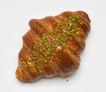 Круассан фисташковый