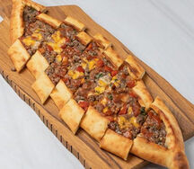 Лодочка с рубленым мясом