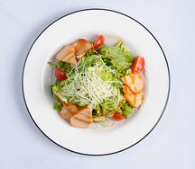 Теплый салат с курицей