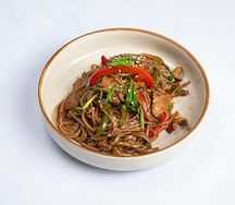 Удон с мясом