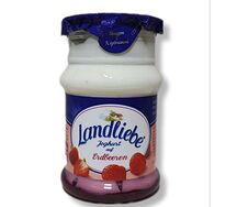 Йогурт Landliebe Клубничный