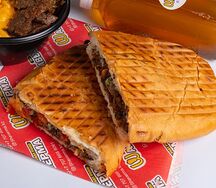 Донер в багете с мясом говядины