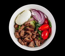 Теплый салат с кониной
