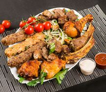 Ассорти из шашлыков