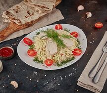 Салат Цезарь с курицей