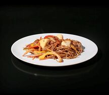 Гречневая лапша с мясом цыплёнка