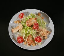 Салат Цезарь с курицей