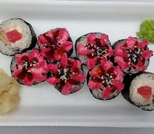 Запечённый ролл с тунцом