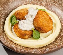 Куриные котлеты с картофельным пюре