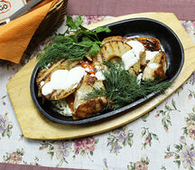 Медальоны из индейки на сковороде